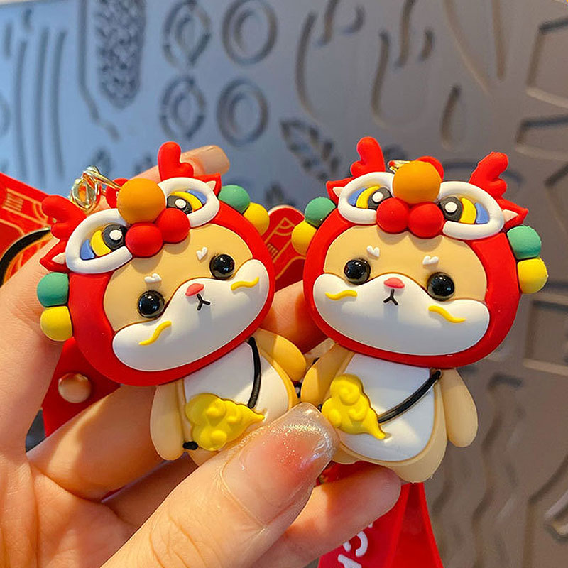柴犬 新年 キーチャーム キーホルダー キーリング キーチェーン バッグチャーム ストラップ アクセサリー 紛失予防 かわいい ジュエリー 可愛い 雑貨 鍵 車 レディース カップル 小物 ギフト プレゼント