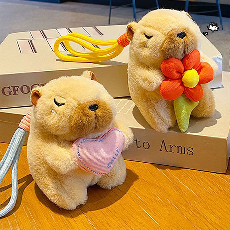 ぬいぐるみ カピバラ ハート キーチャーム キーホルダー キーリング キーチェーン バッグチャーム ストラップ アクセサリー 紛失予防 かわいい ジュエリー 可愛い 雑貨 鍵 車 レディース カップル 小物 ギフト プレゼント