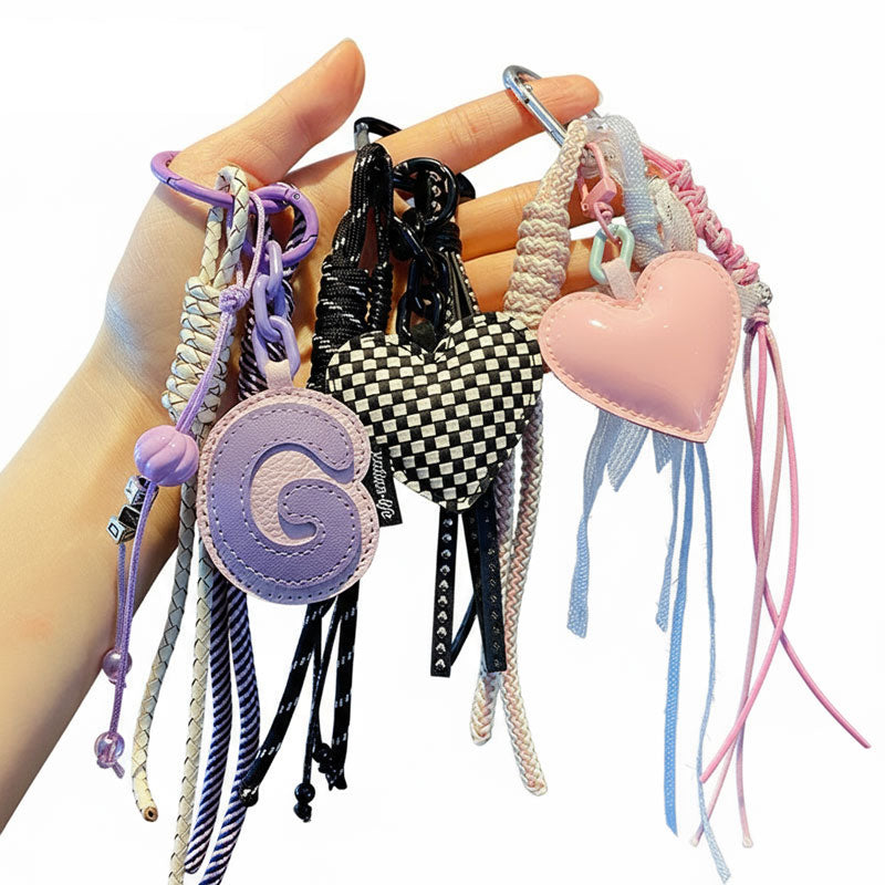 ハート G ピンク 革 キーチャーム キーホルダー キーリング キーチェーン バッグチャーム ストラップ アクセサリー 紛失予防 かわいい ジュエリー 可愛い 雑貨 鍵 車 レディース カップル 小物 ギフト プレゼント