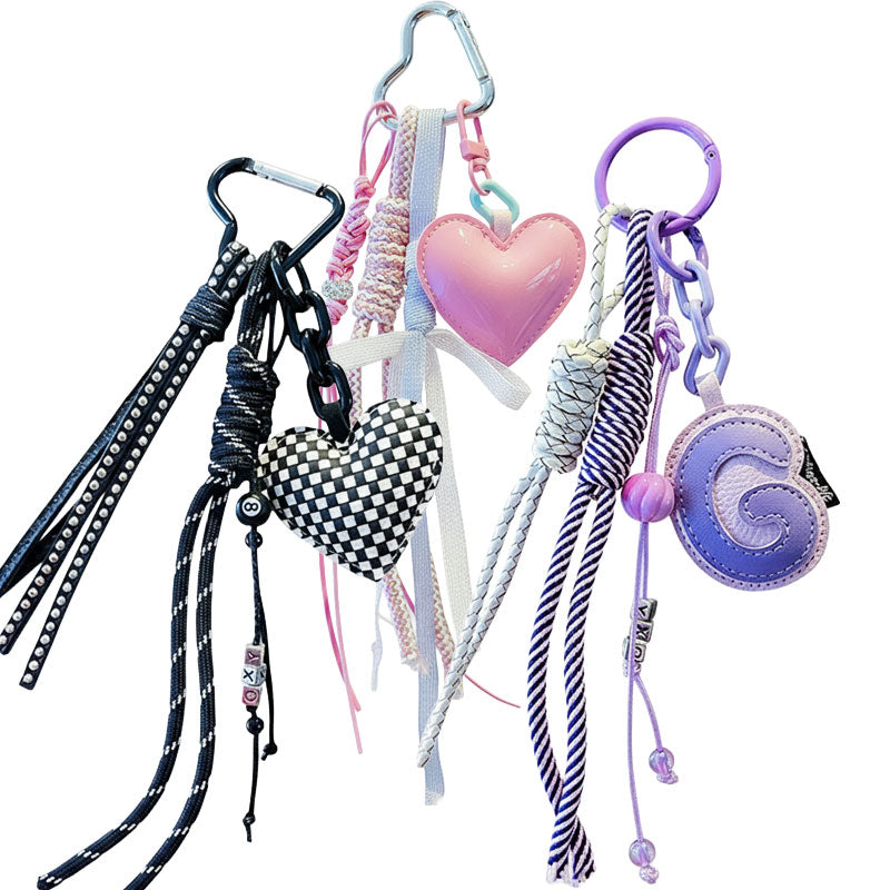 ハート G ピンク 革 キーチャーム キーホルダー キーリング キーチェーン バッグチャーム ストラップ アクセサリー 紛失予防 かわいい ジュエリー 可愛い 雑貨 鍵 車 レディース カップル 小物 ギフト プレゼント