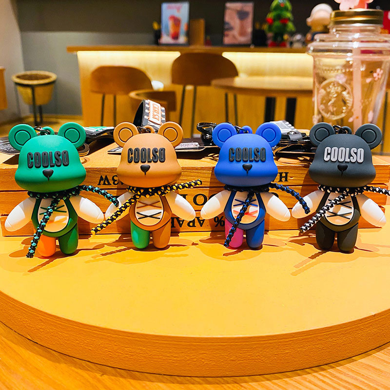 クマ クール熊 キーチャーム キーホルダー キーリング キーチェーン バッグチャーム ストラップ アクセサリー 紛失予防 かわいい ジュエリー 可愛い 雑貨 鍵 車 レディース カップル 小物 ギフト プレゼント