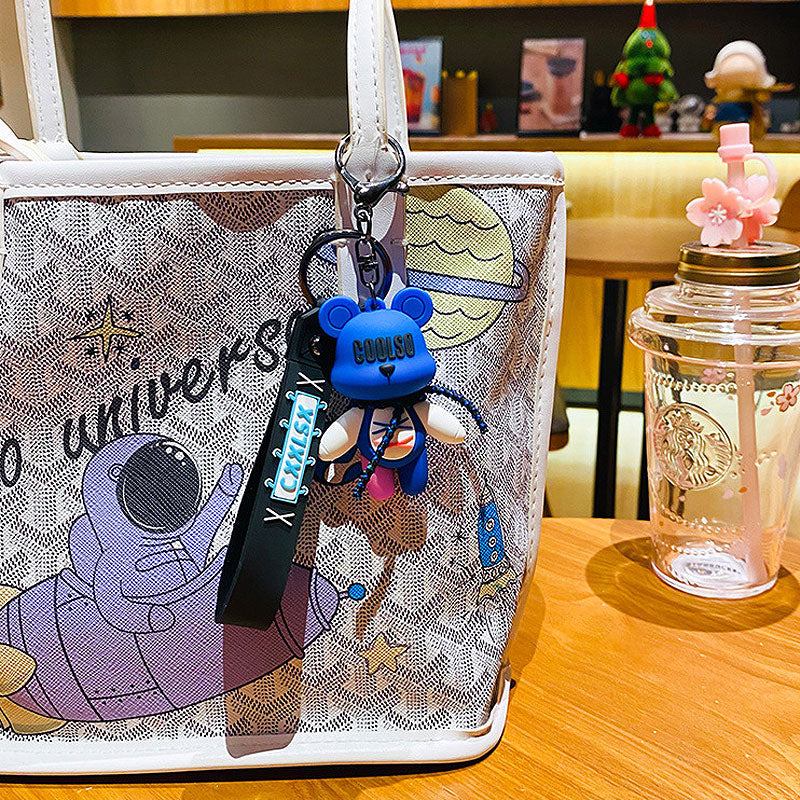 クマ クール熊 キーチャーム キーホルダー キーリング キーチェーン バッグチャーム ストラップ アクセサリー 紛失予防 かわいい ジュエリー 可愛い 雑貨 鍵 車 レディース カップル 小物 ギフト プレゼント