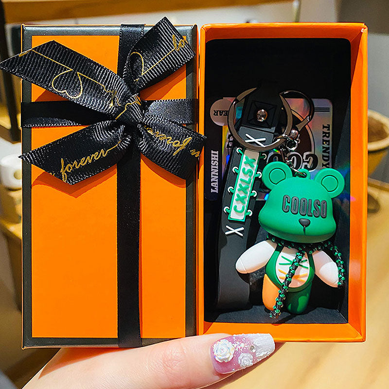 クマ クール熊 キーチャーム キーホルダー キーリング キーチェーン バッグチャーム ストラップ アクセサリー 紛失予防 かわいい ジュエリー 可愛い 雑貨 鍵 車 レディース カップル 小物 ギフト プレゼント