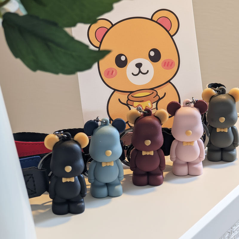 【アウトレット品】 クマ ちょうネクタイ キーチャーム キーホルダー キーリング キーチェーン バッグチャーム ストラップ アクセサリー 紛失予防 かわいい ジュエリー 可愛い 雑貨 鍵 車 レディース カップル 小物 ギフト プレゼント