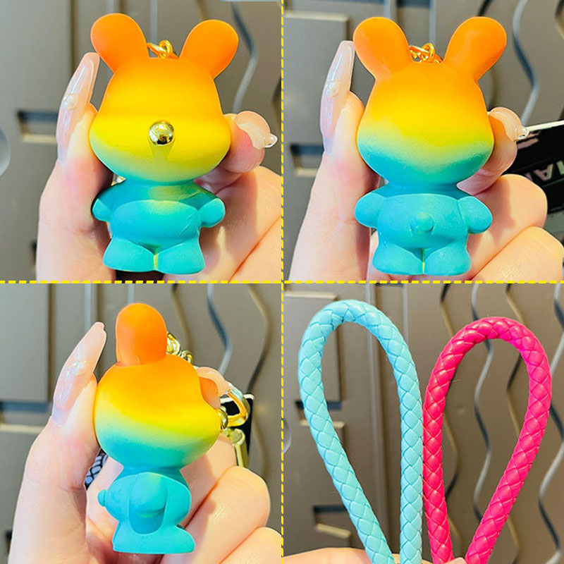 レインボー熊 クマ 虹 キーチャーム キーホルダー キーリング キーチェーン バッグチャーム ストラップ アクセサリー 紛失予防 かわいい ジュエリー 可愛い 雑貨 鍵 車 レディース カップル 小物 ギフト プレゼント